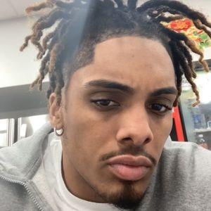 Meet your Posher, Gio